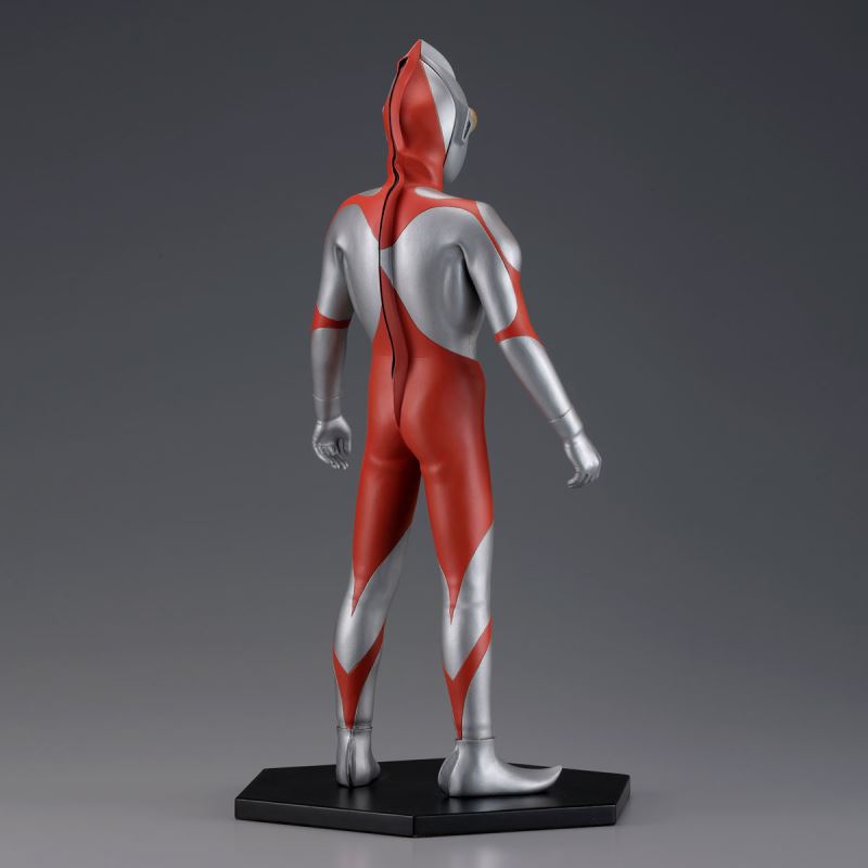 CHARACTER CLASSICS Ultraman (B type)