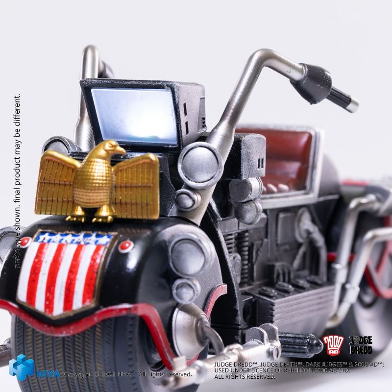 SWAT Judge Dredd and Motorcycle 1/18