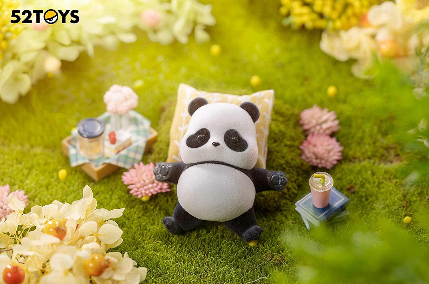 BLINDBOX PANDA ROLL 2nd daily series PVC & ABS trading figure