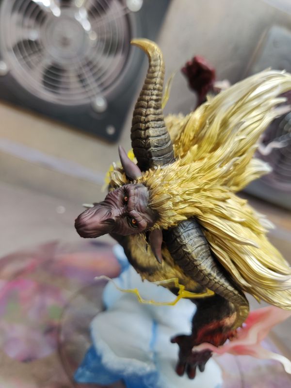 Monster Hunter Icefield Furious Golden Lion