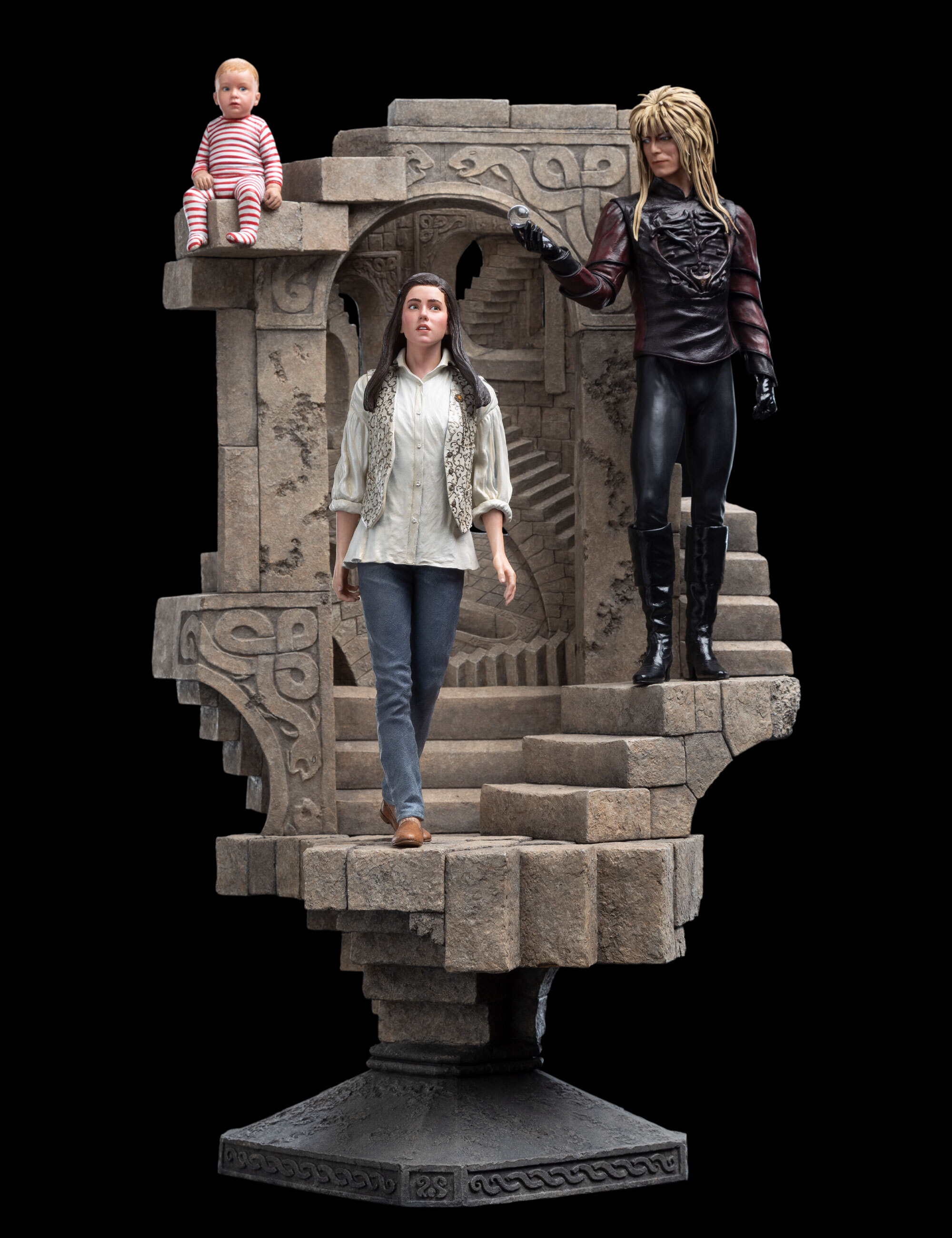 JARETH AND SARAH IN THE ILLUSIONARY MAZE 1/6