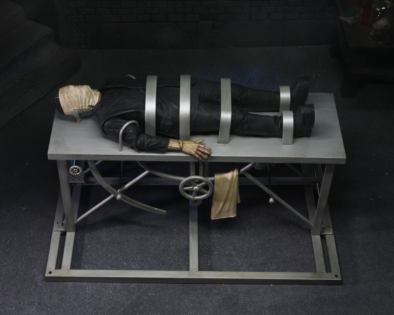 Universal Monsters – Frankenstein Accessory Set