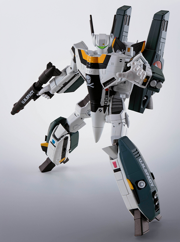 HI-METAL R VF-1S Super Valkyrie (Hikaru Ichijo)