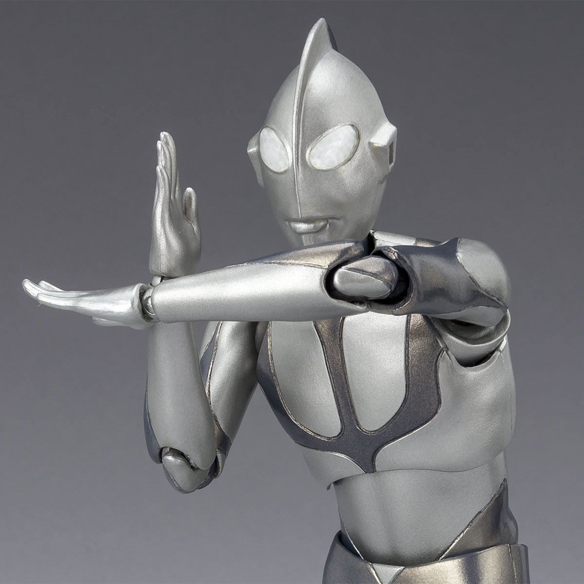 SHFiguarts Ultraman - Landing Ver.- (Shin Ultraman)