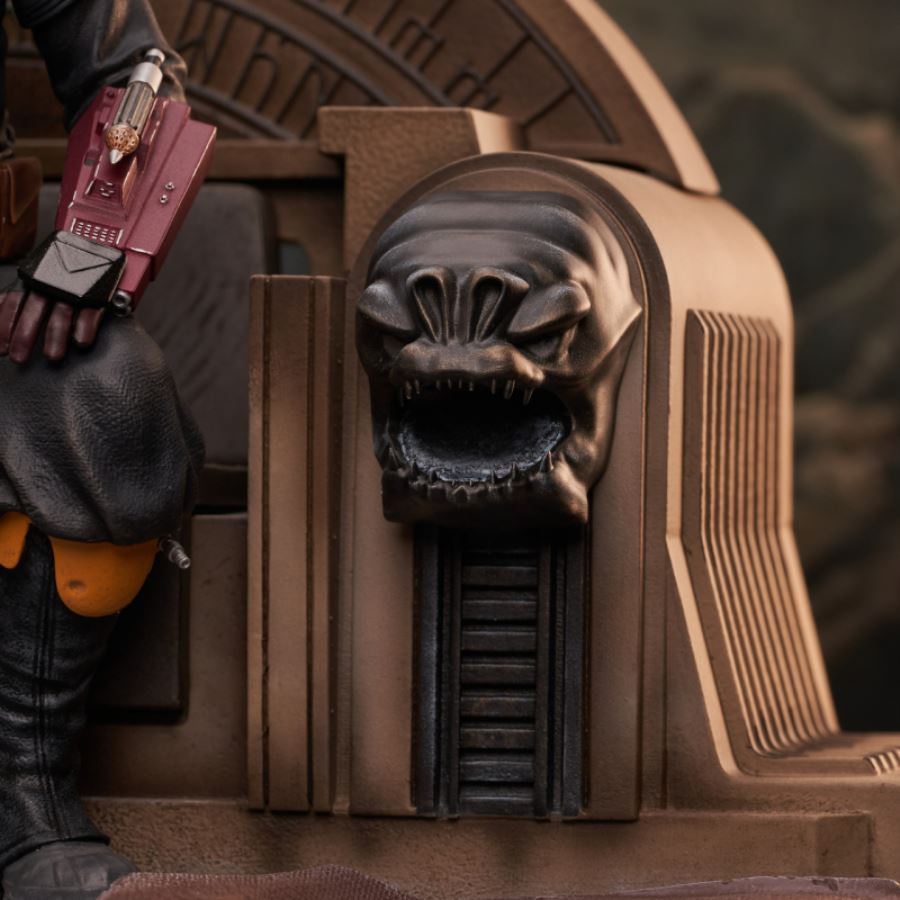 Star Wars: The Mandalorian™ - Boba Fett (on Throne Statue)