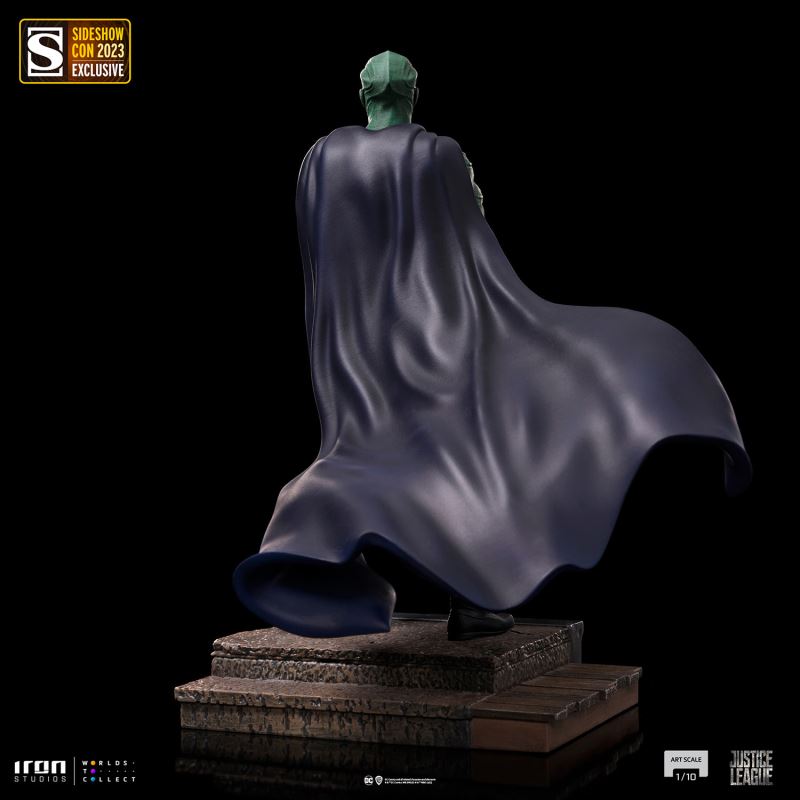 MARTIAN MANHUNTER