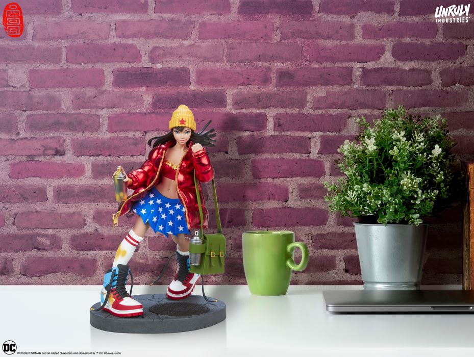 HYPE GIRL (WONDER WOMAN)
