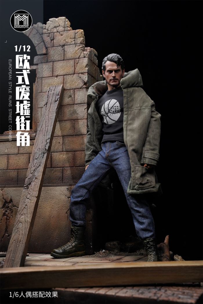 European Style Ruins Street Corner 1/12