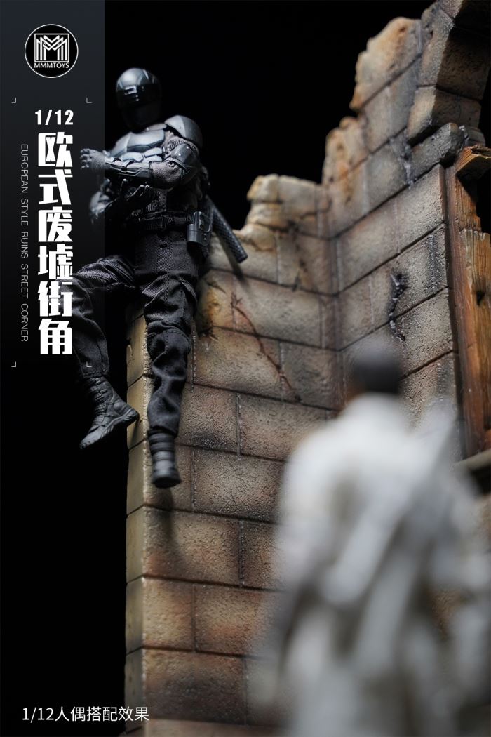 European Style Ruins Street Corner 1/12