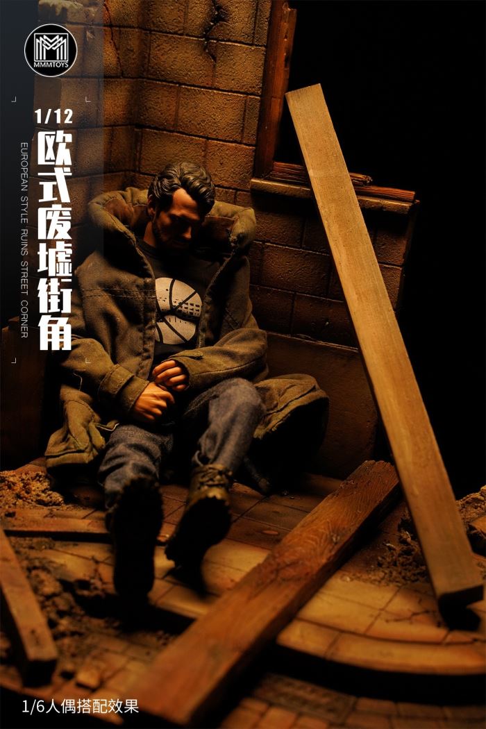 European Style Ruins Street Corner 1/12