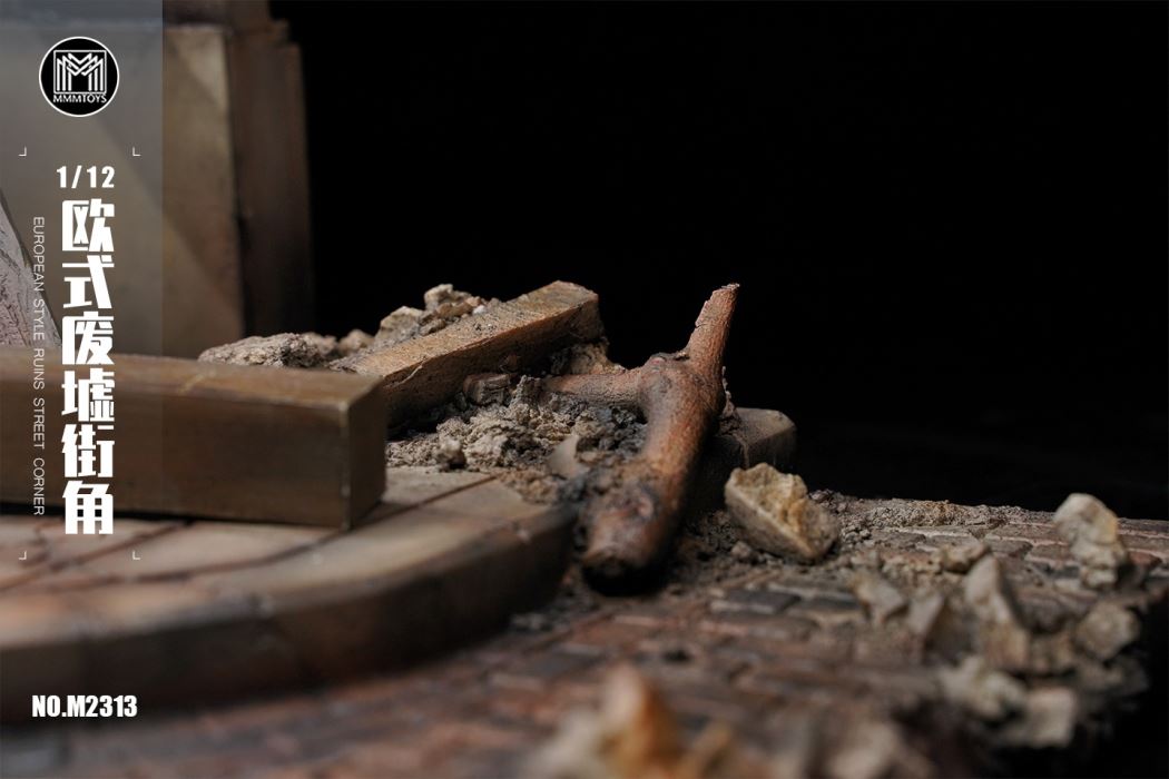 European Style Ruins Street Corner 1/12