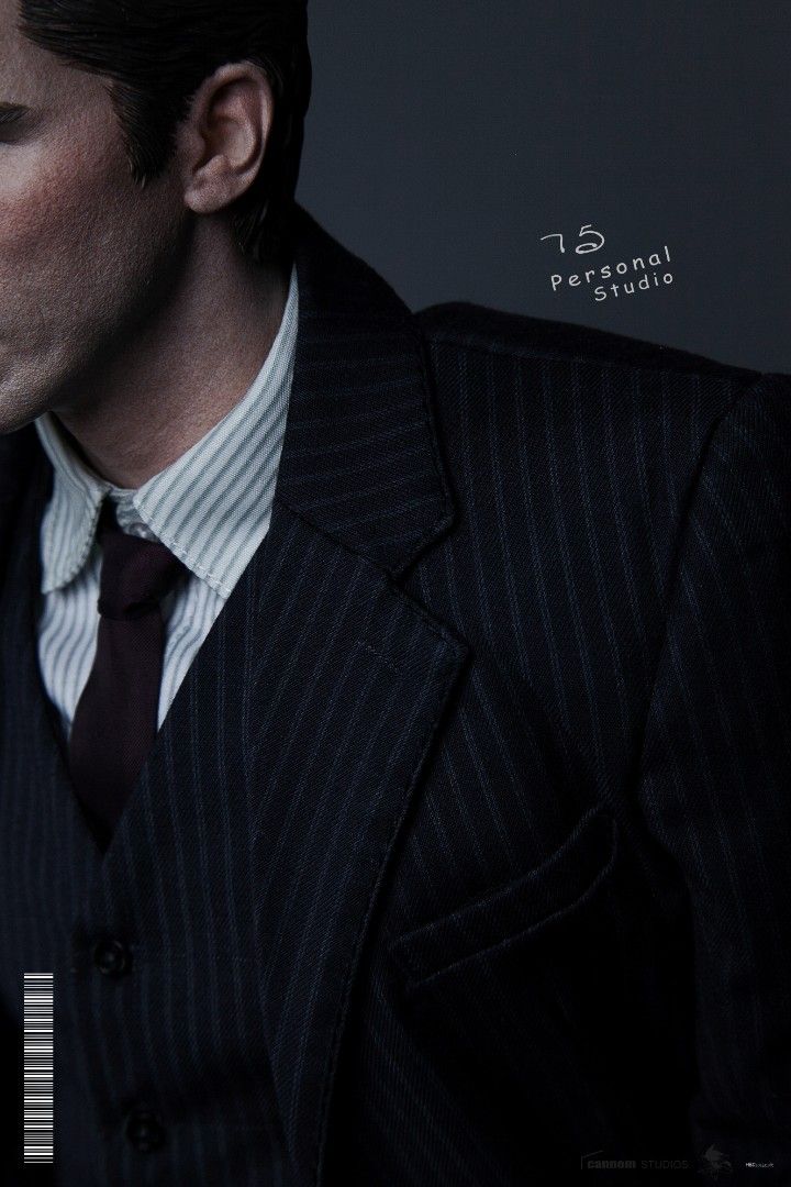 CANNIM Batman BRUCE WAYNE suit version 1/3 full body portrait