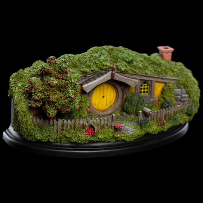 HOBBIT HOLE – HALLOWEEN EDITION