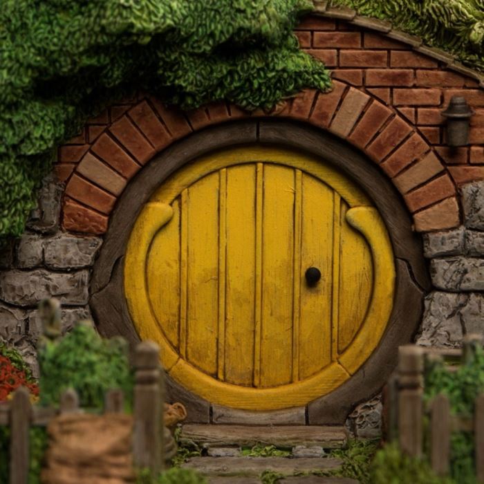 The Hobbit Hole - The Lord of the Rings
