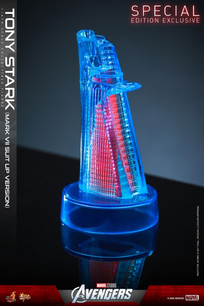 Tony Stark (Mark VII Suit up Version) - The Avengers 1/6