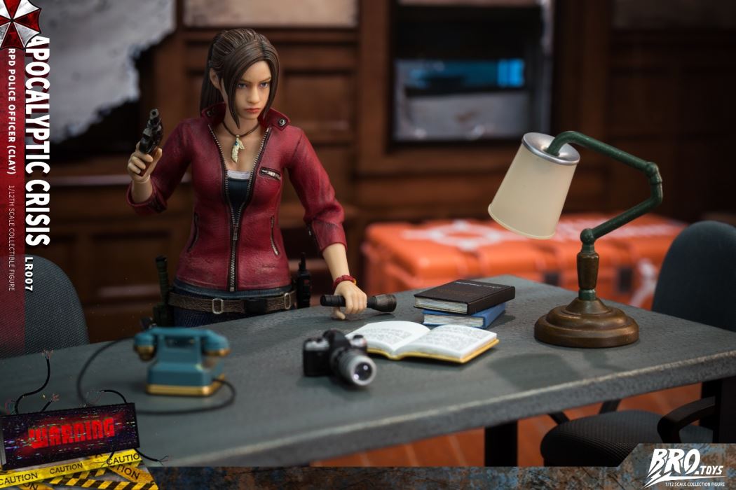 RPD Police Officer Suit (Clayl) 1/12