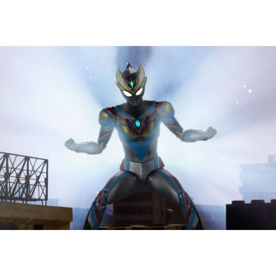 SHFiguarts Ultraman Decker Dynamic Type