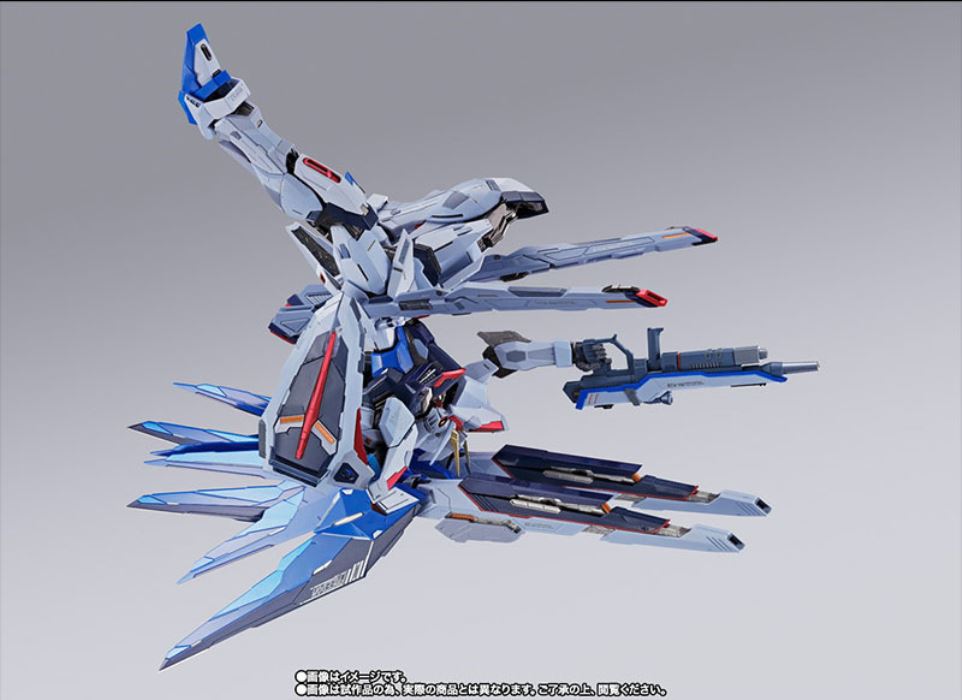 METAL BUILD Freedom Gundam CONCEPT 2 SNOW SPARKLE Ver