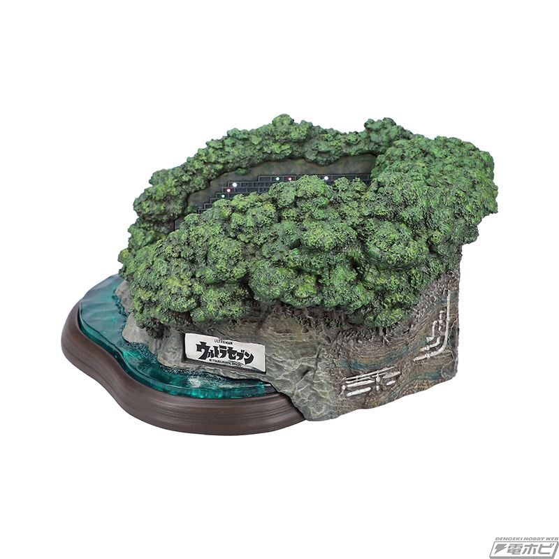 Premium Light-up & Sound Diorama Ultra Seven Earth Defense Force Far East Base Gate 4