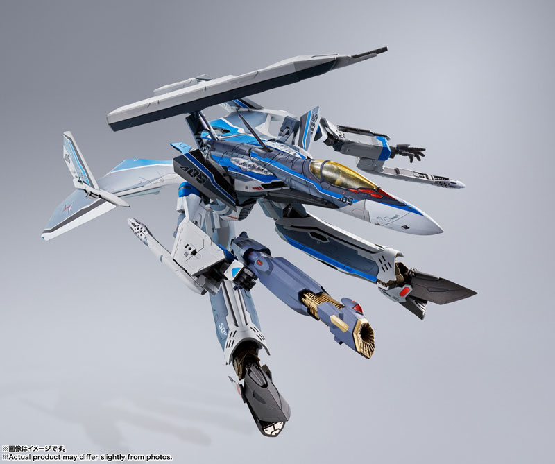 DX Chogokin Theatrical Version VF-31AX Kairos Plus (Hayate Immelman machine)
