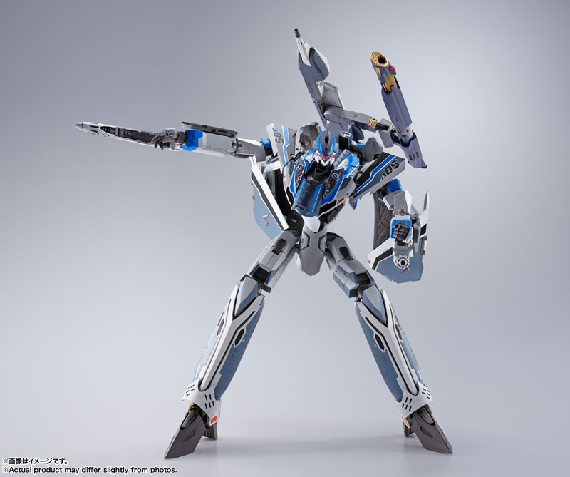 DX Chogokin Theatrical Version VF-31AX Kairos Plus (Hayate Immelman machine)