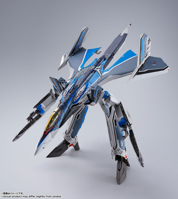 DX Chogokin Theatrical Version VF-31AX Kairos Plus (Hayate Immelman machine)