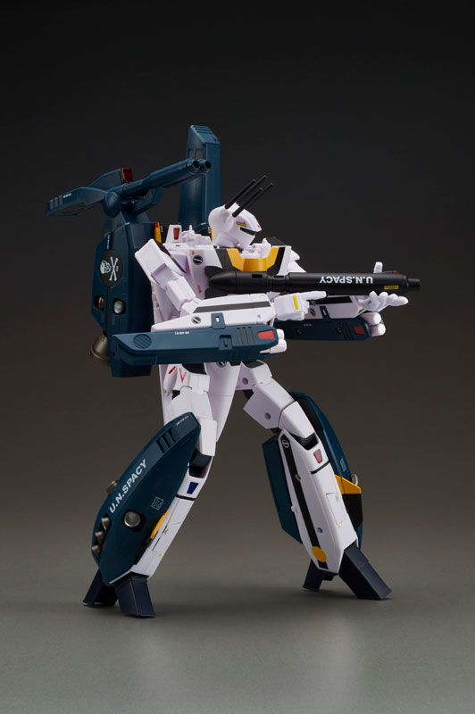 Macross: Do You Remember Love? 1/60 Kanzen Henkei VF-1S Strike Valkyrie Roy Focker Special movie ver