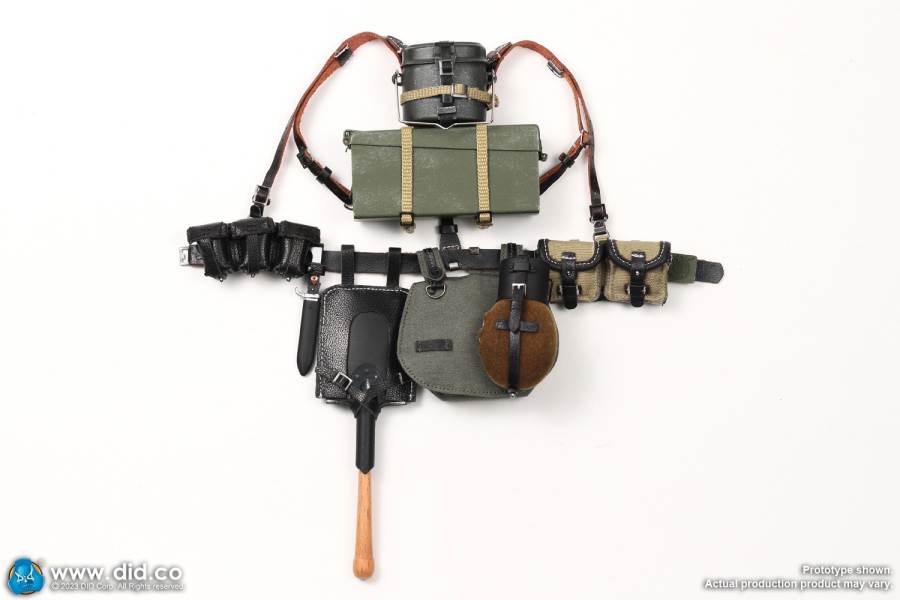 World War II German 12th Armored Division G43 rifle shooter - Leo 1/6