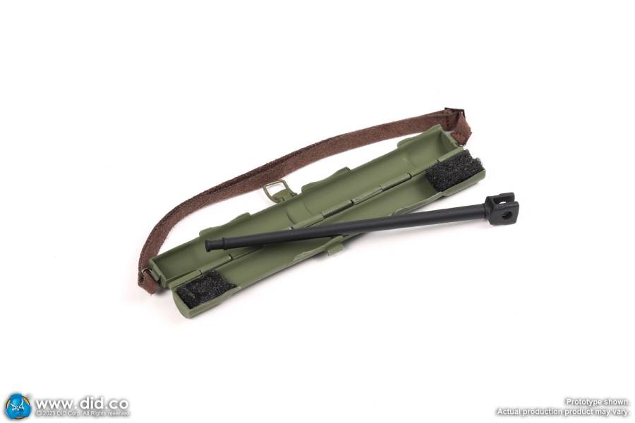 World War II German 12th Armored Division G43 rifle shooter - Leo 1/6