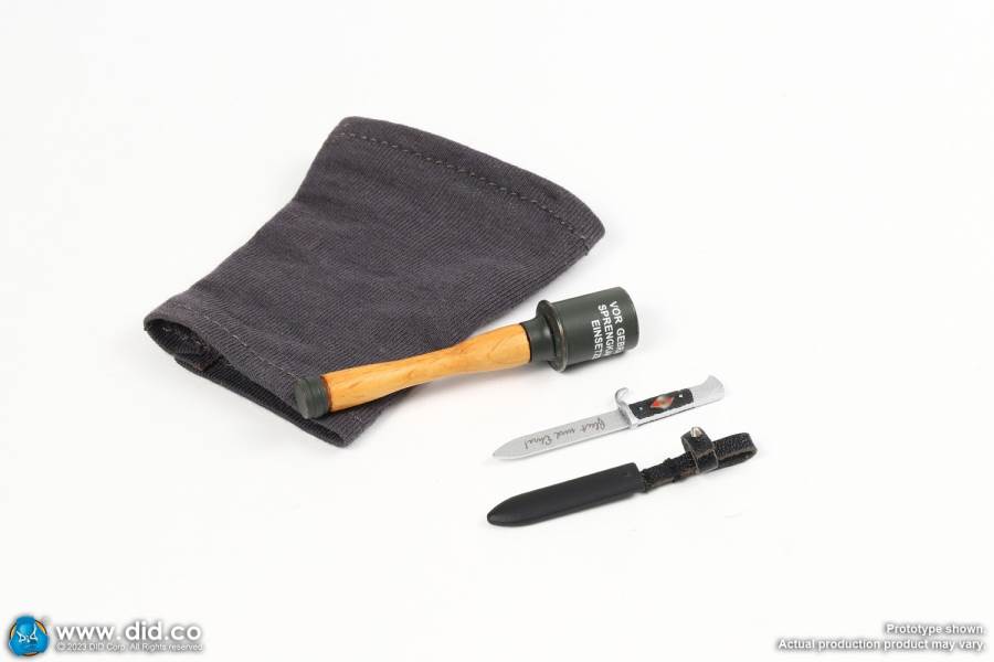 World War II German 12th Armored Division G43 rifle shooter - Leo 1/6