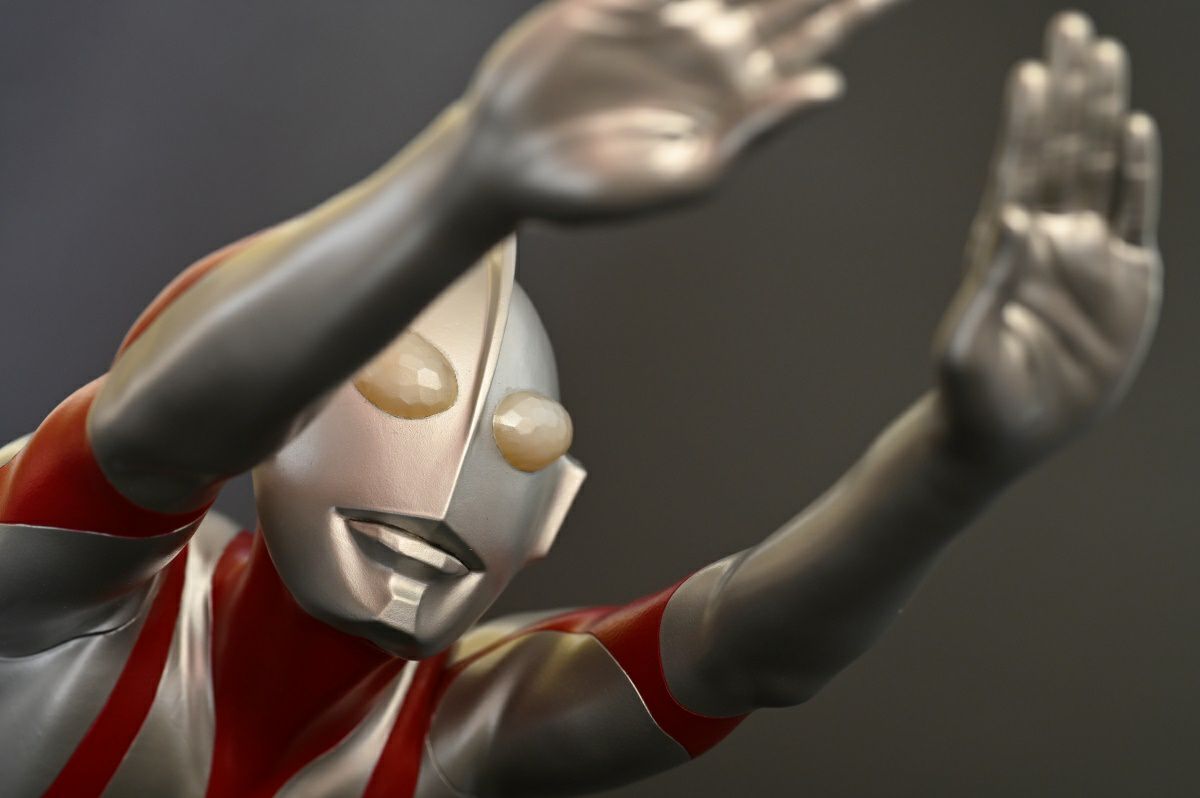 Mega Soft Vinyl Ultraman Shin Ultraman flight form
