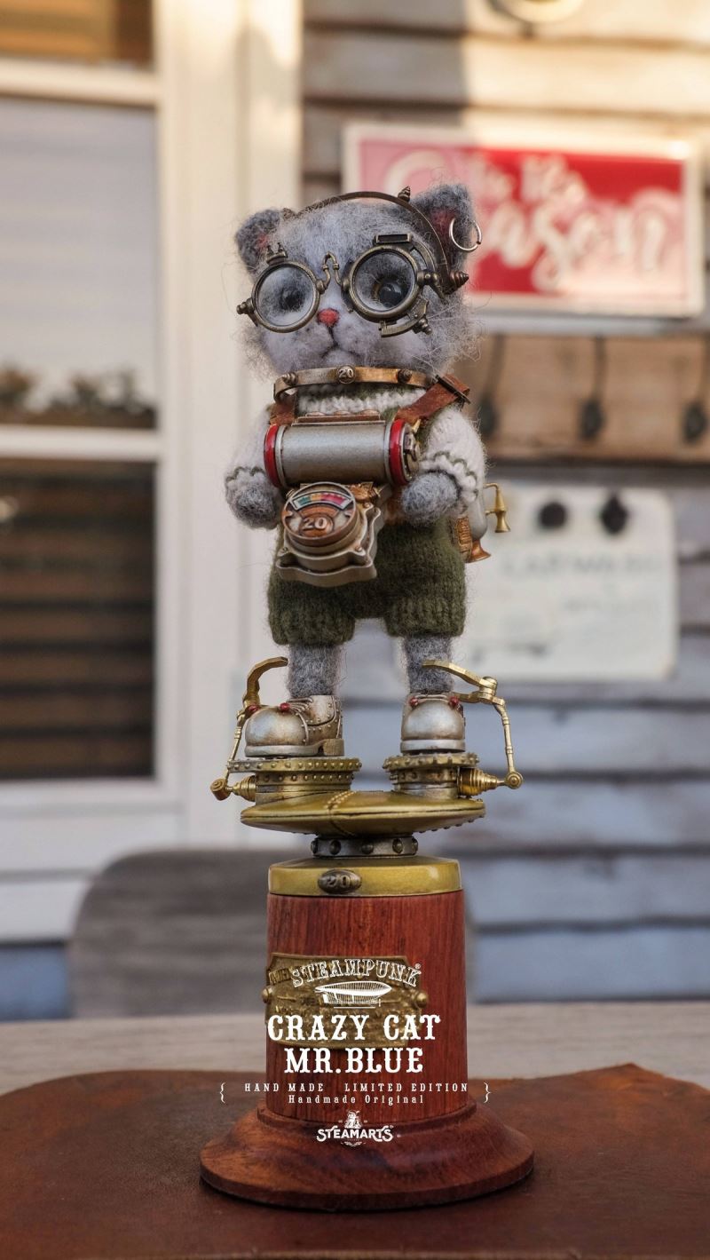CRAZY CAT MR.BLUE (Silver Wool Felt Handmade Limited Edition)