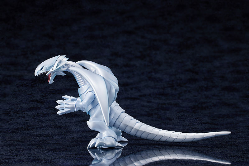 Yu-Gi-Oh! Duel Monsters Blue-Eyes White Dragon