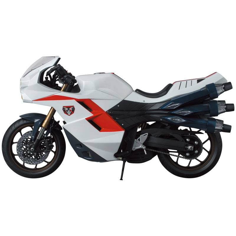 Real Action Heroes Shin Kamen Rider & Cyclone