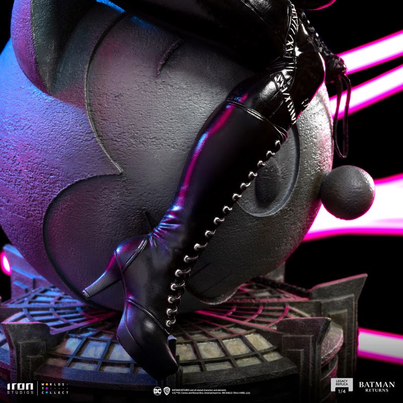 CATWOMAN 1/4