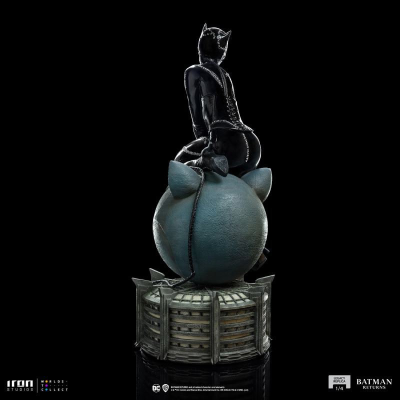 CATWOMAN 1/4