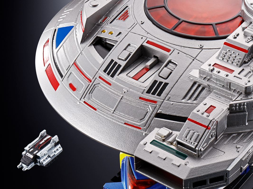 Soul of Chogokin GX-106 Electronic Star Beast Doll & Guillain Disk