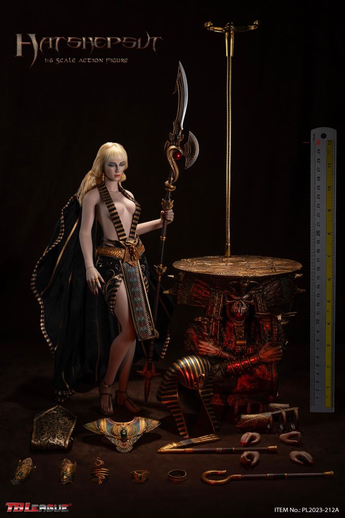 Queen of the Eighteenth Dynasty of Ancient Egypt - Hatshepsut 1/6