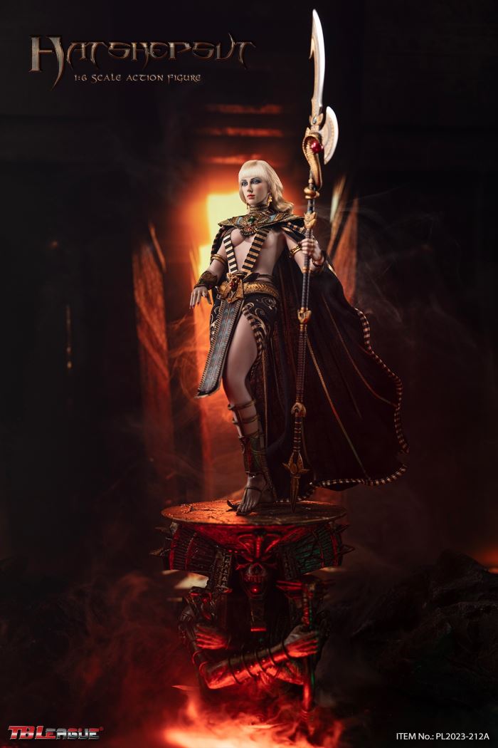 Queen of the Eighteenth Dynasty of Ancient Egypt - Hatshepsut 1/6