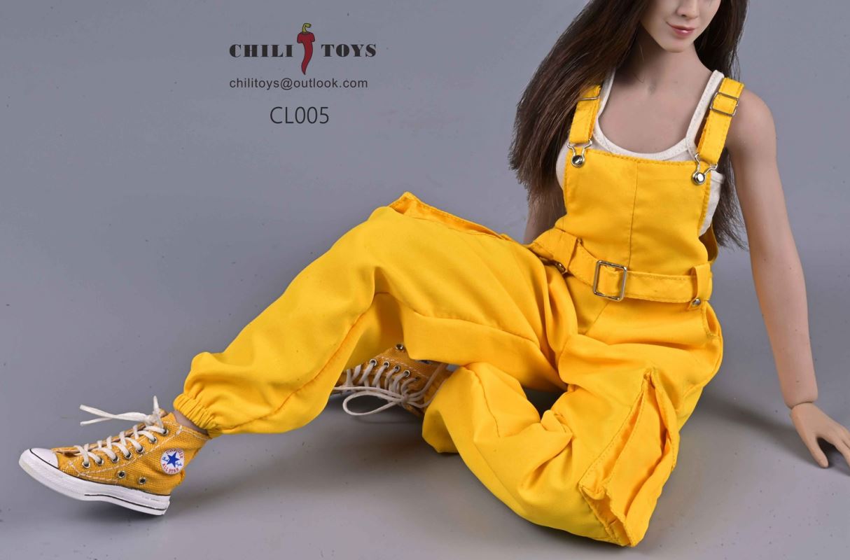 Female casual suit 1/6