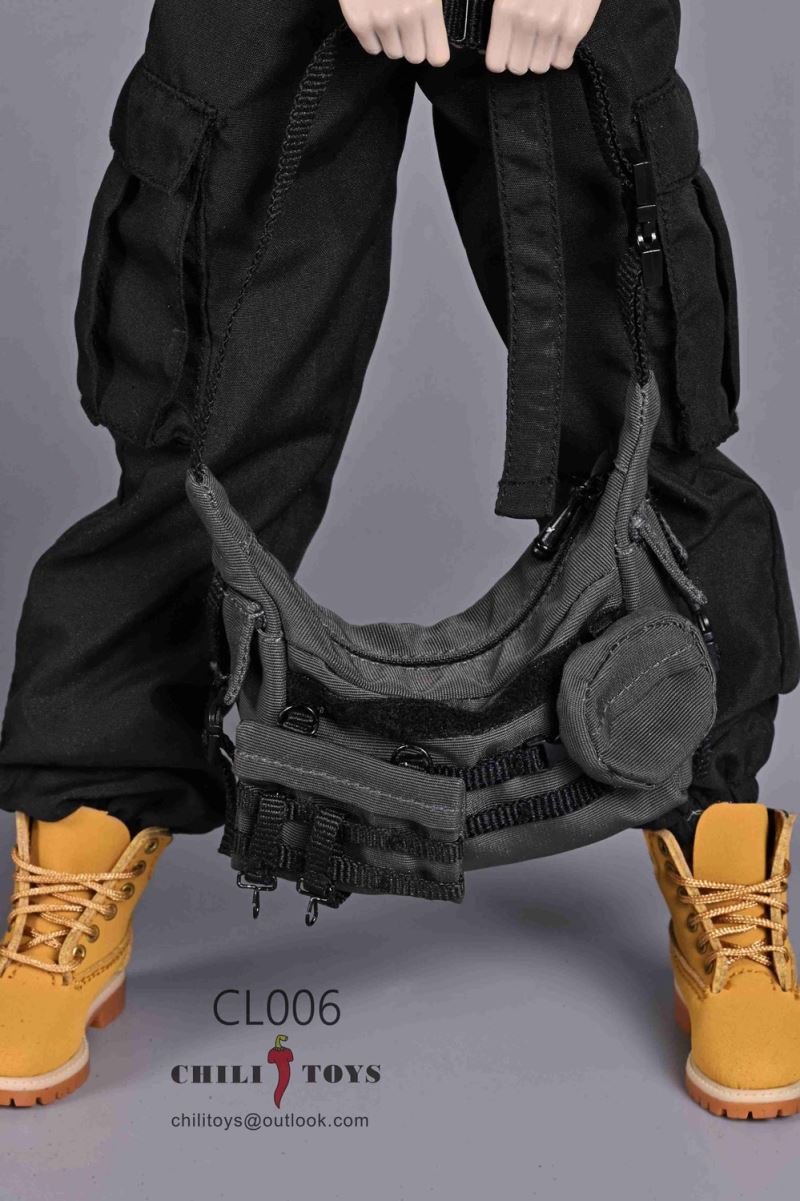 Female casual suit 1/6