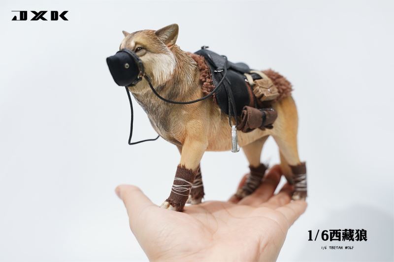 Tibetan Wolf 1/6