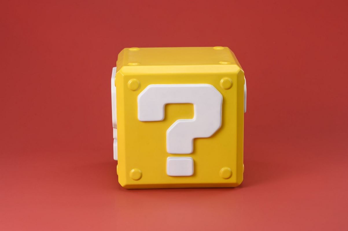 Super Mario question mark cube 1/1