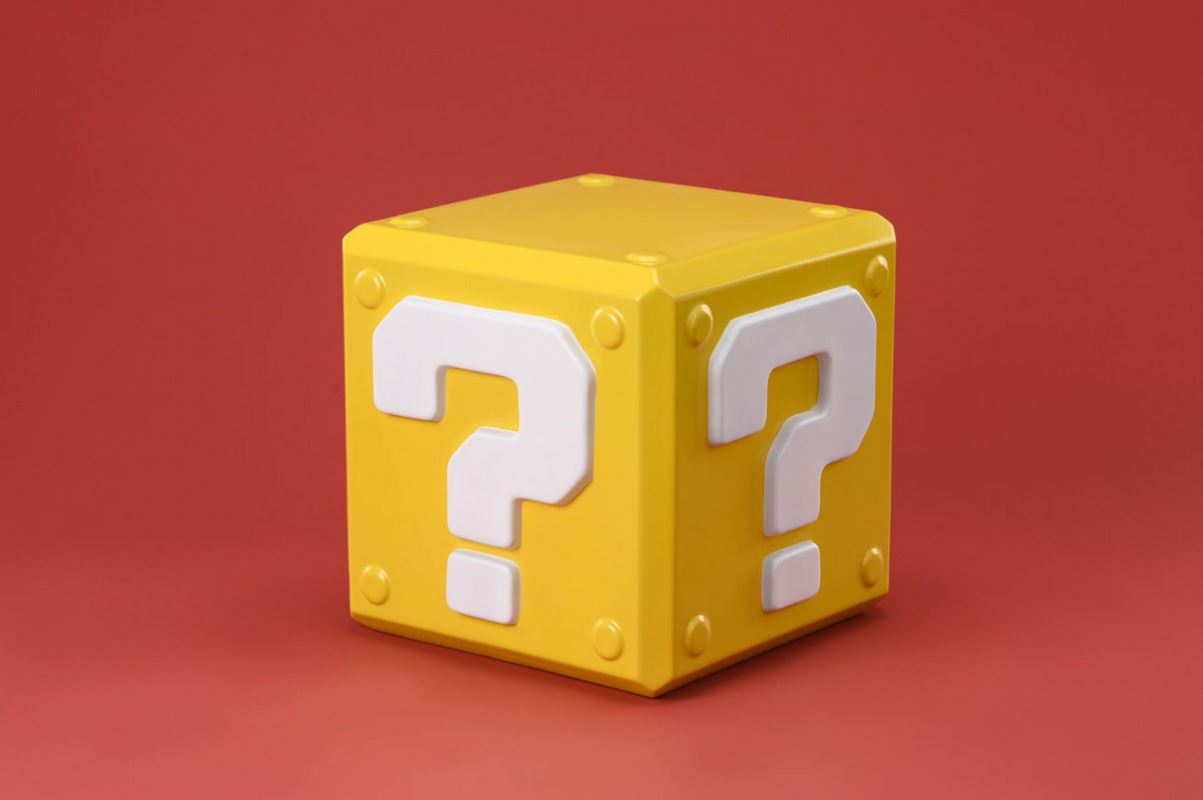 Super Mario question mark cube 1/1