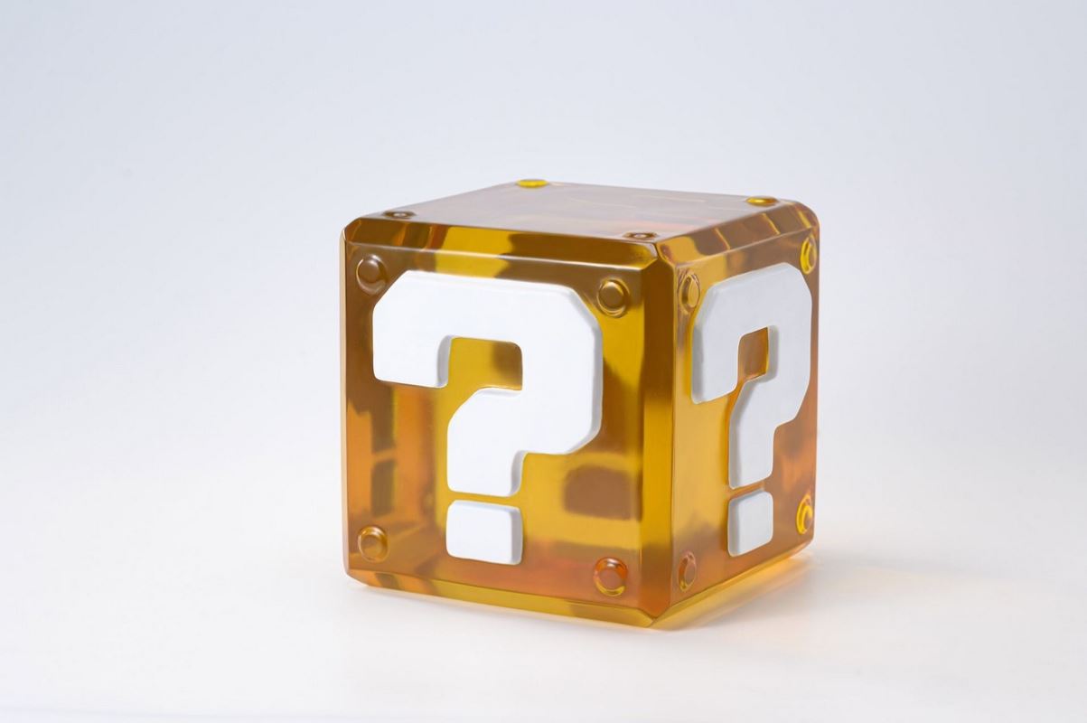Super Mario question mark cube 1/1