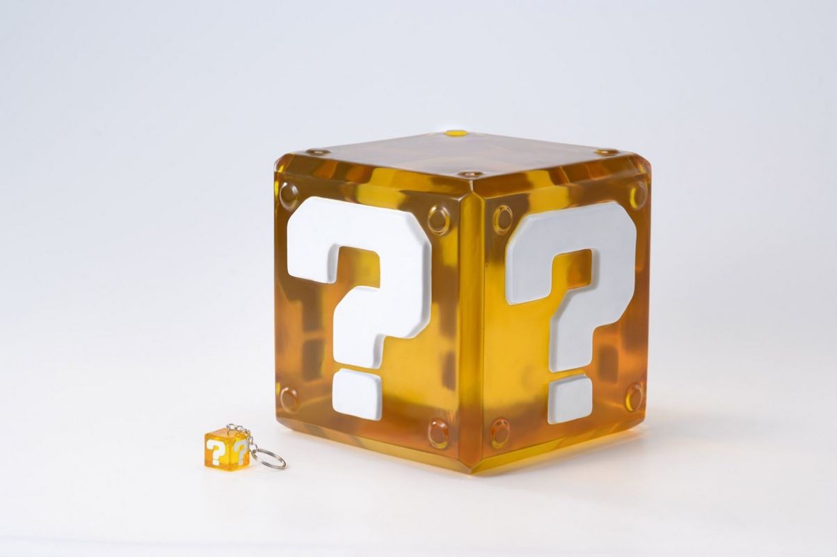 Super Mario question mark cube 1/1