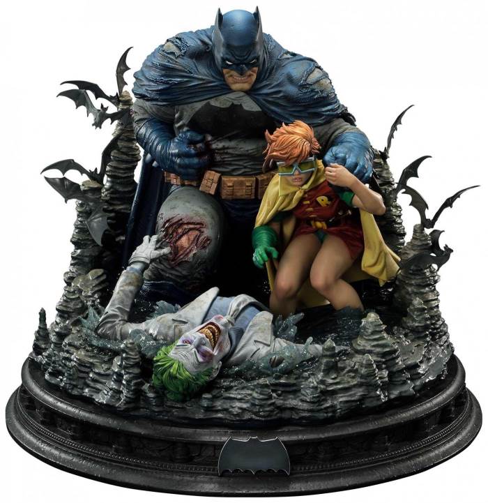 Batman Dark Knight III The Master Race (Comics) Batman & Robin Dead End Ultimate Version
