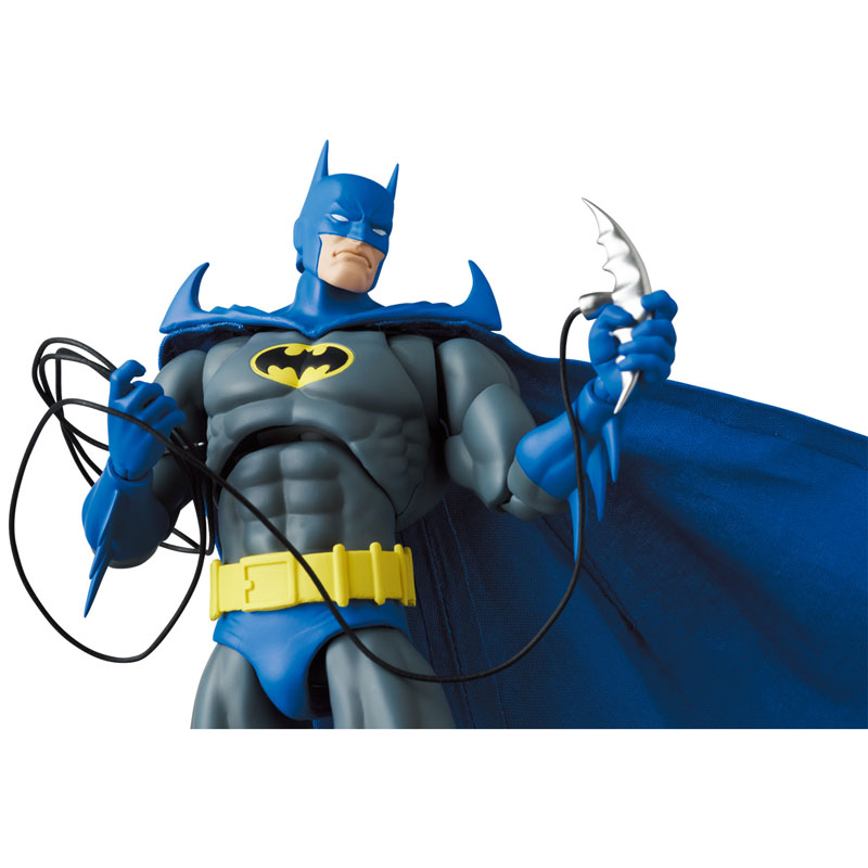 MAFEX No.215 KNIGHT CRUSADER BATMAN