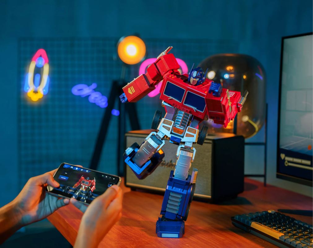 OPTIMUS PRIME G1 ELITE ROBOT