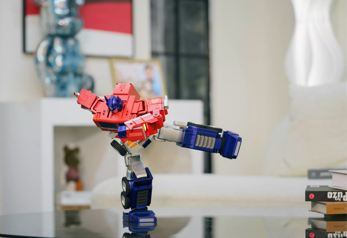 OPTIMUS PRIME G1 ELITE ROBOT